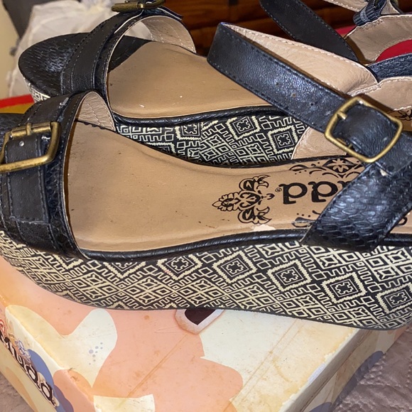 Mudd Brand Sandals Size 8 - Picture 8 of 9